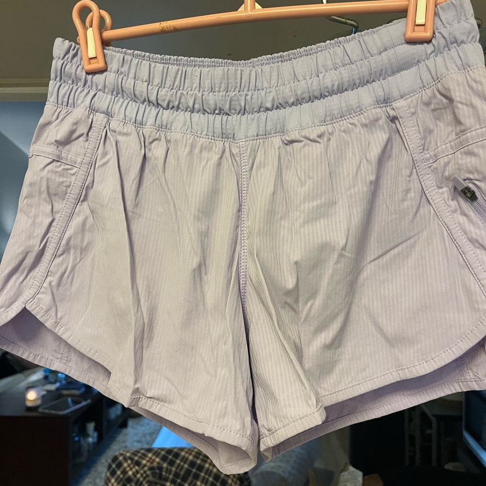 LULULEMON TRACKER LOW RISE LINED SHORT